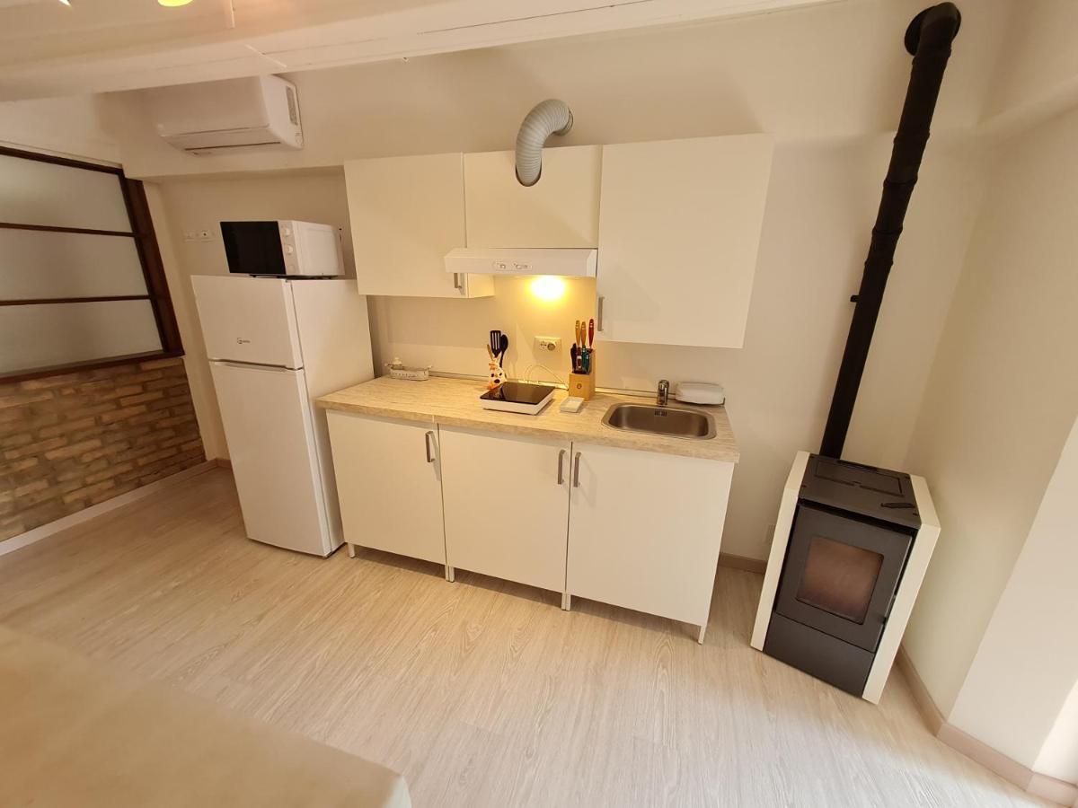 Al Castello - Aeroporto Delle Marche - Ancona Apartment Фалконара Маритима Екстериор снимка