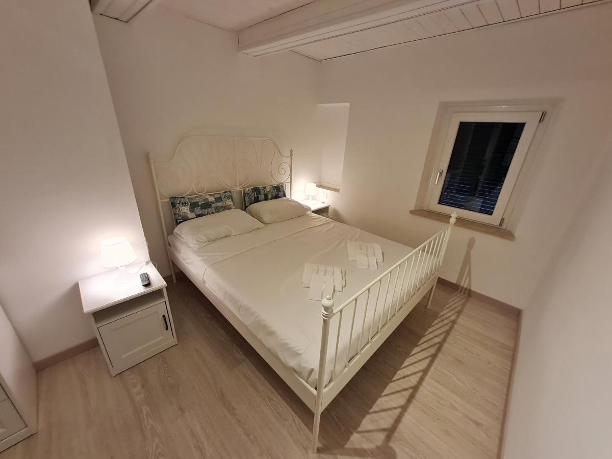 Al Castello - Aeroporto Delle Marche - Ancona Apartment Фалконара Маритима Екстериор снимка