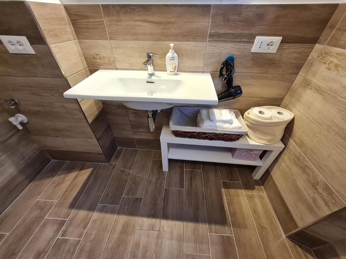 Al Castello - Aeroporto Delle Marche - Ancona Apartment Фалконара Маритима Екстериор снимка